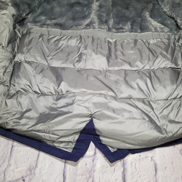 Eddie Bauer Superior Parka (Big boys) - Picture 8 of 10